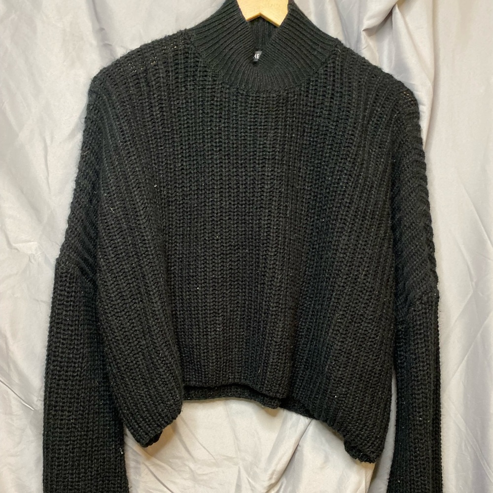 Knit puffer sleeve sweater